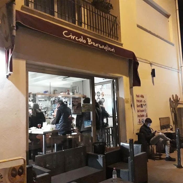 Circolo dei Bersaglieri. Bar Pub Enoteca in vendita