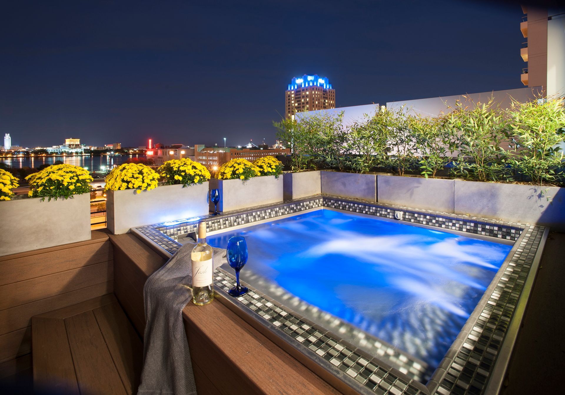 swimming pool on roof