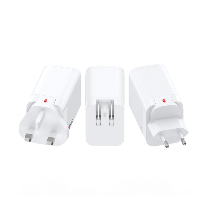 Skross USB Charger. Power Charger UK charging phone