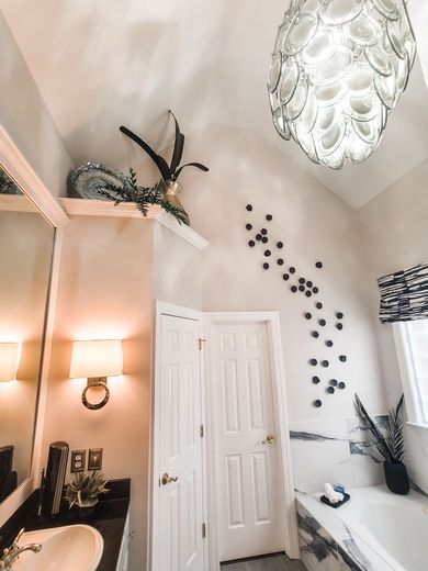 bathroom with bathtub
