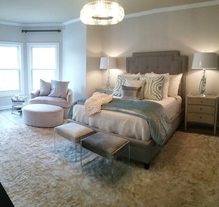 bedroom with green beddings