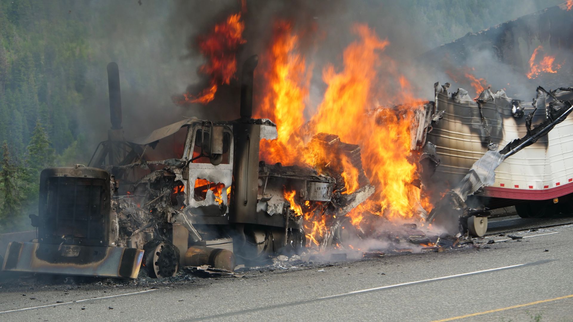 It's Important to Contact an Attorney Soon After a Truck Accident