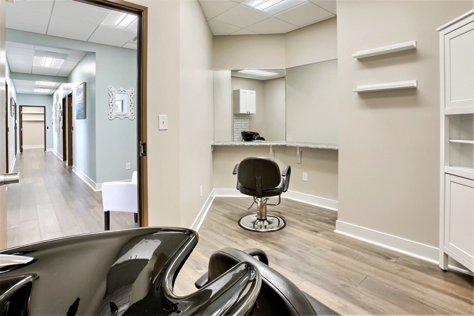 Salon Studios for Rent Beauty Room to Rent