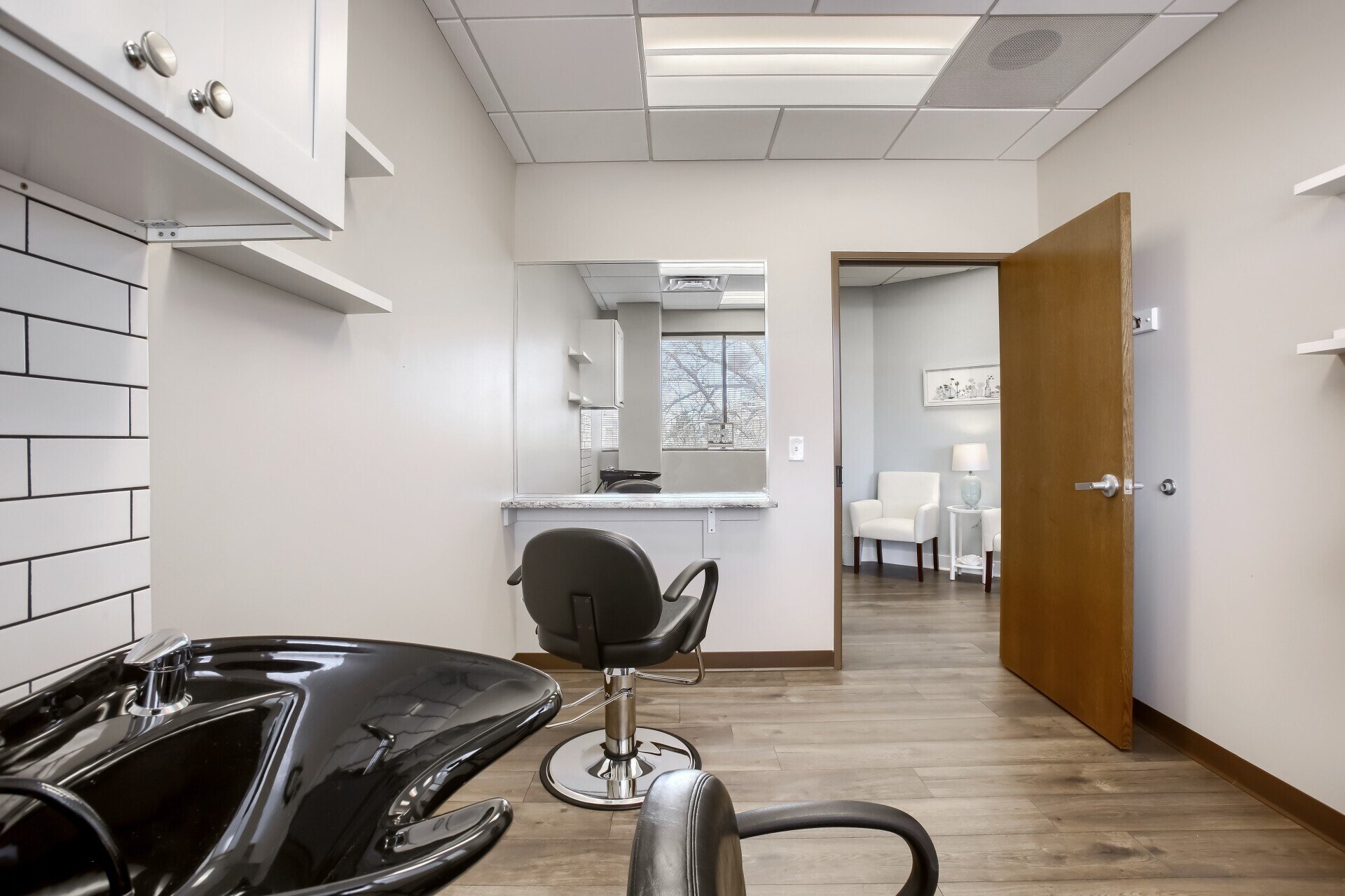 Salon Studios for Rent Beauty Room to Rent