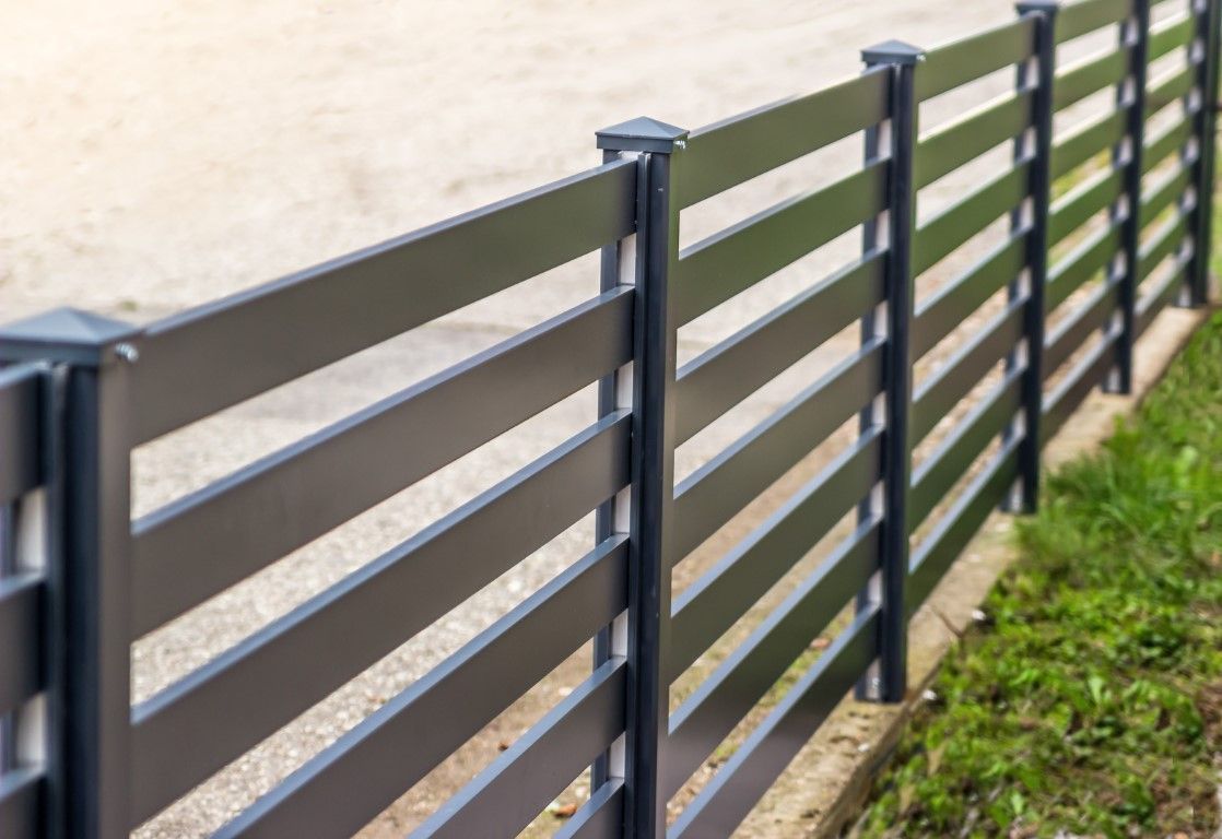 aluminum fence for clean modern look