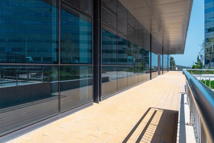 Large Building With Windows — Tucson, AZ — Tucson Glass & Mirror Co