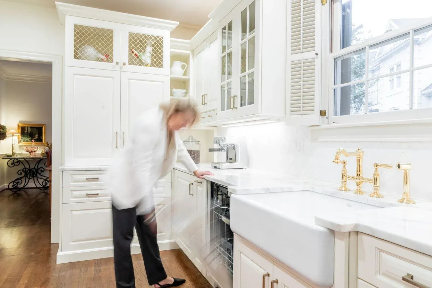 kitchen remodeling contractor