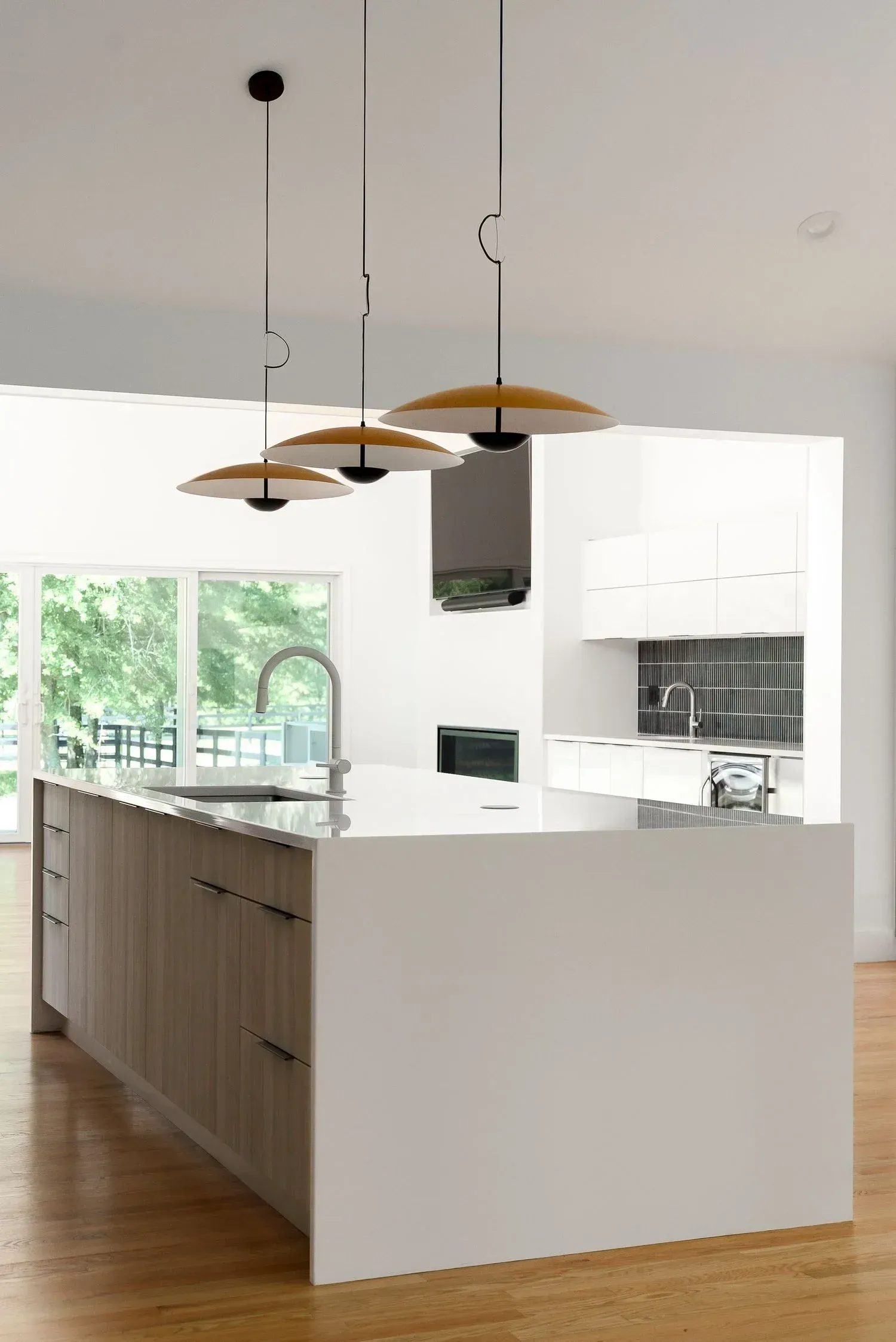 modern kitchen design greenville, kitchen design greenville, luxury kitchen design, euro kitchen design greenville, contemporary kitchen design greenville, custom cabinets greenville, modern cabinets greenville, leicht greenville, modern cabinets lake keowee, modern cabinets clemson, kitchen design lake keowee, kitchen design clemson, 