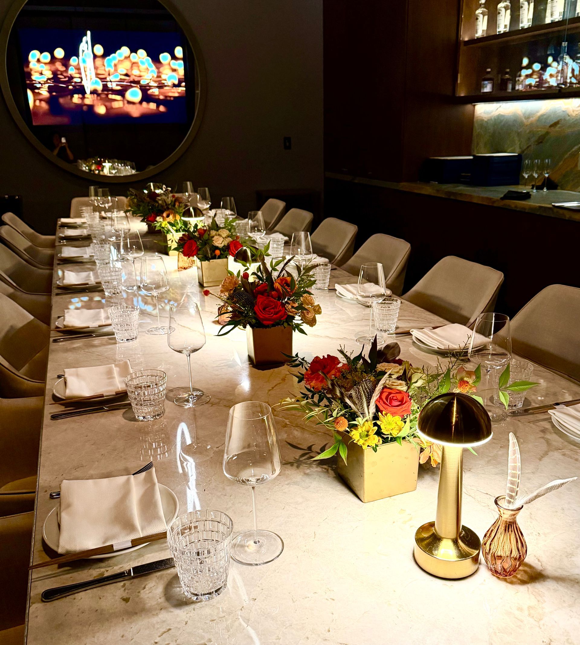 Las Vegas corporate boardroom floral table set-up