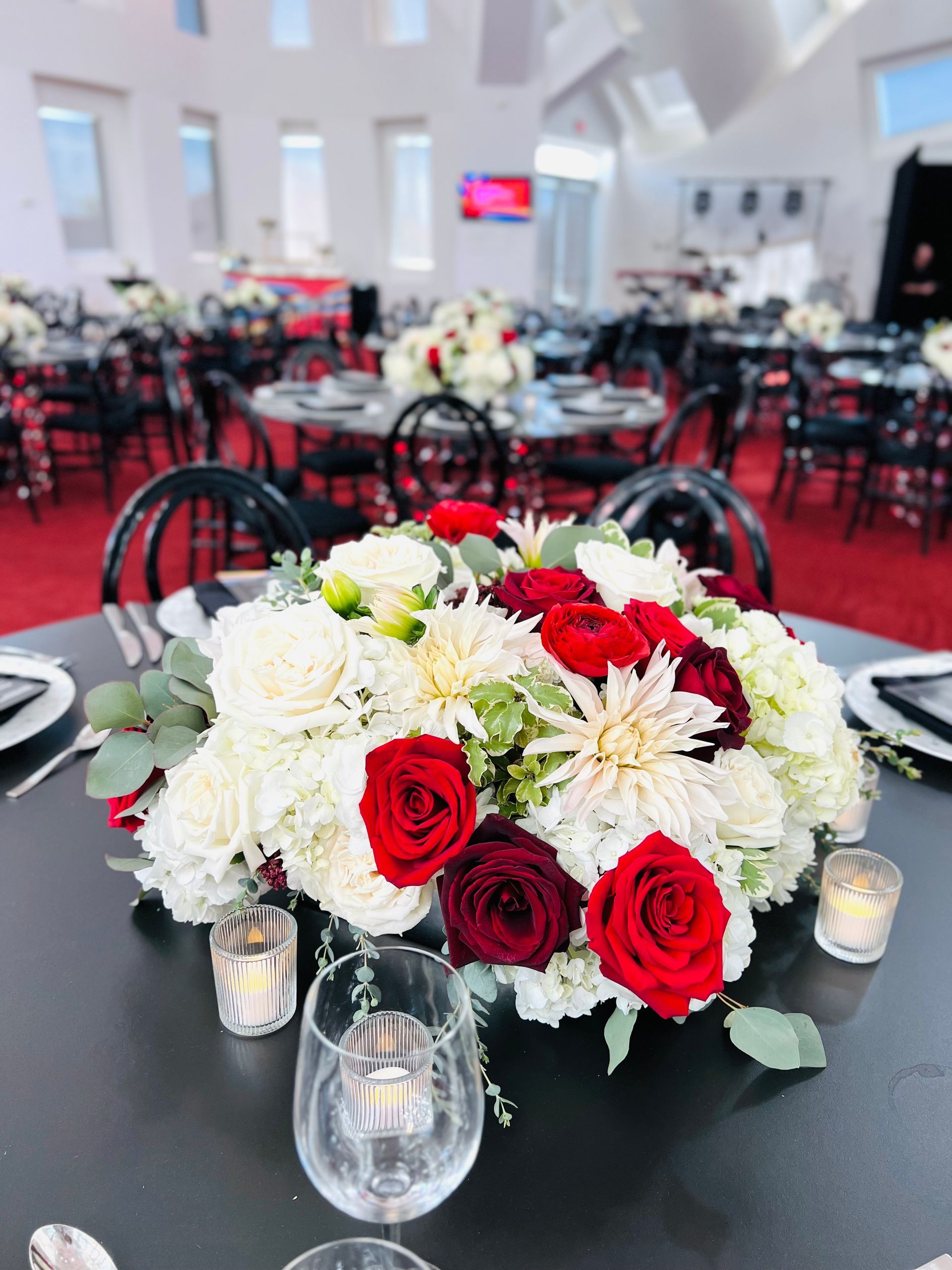 Las Vegas corporate red and white arrangement