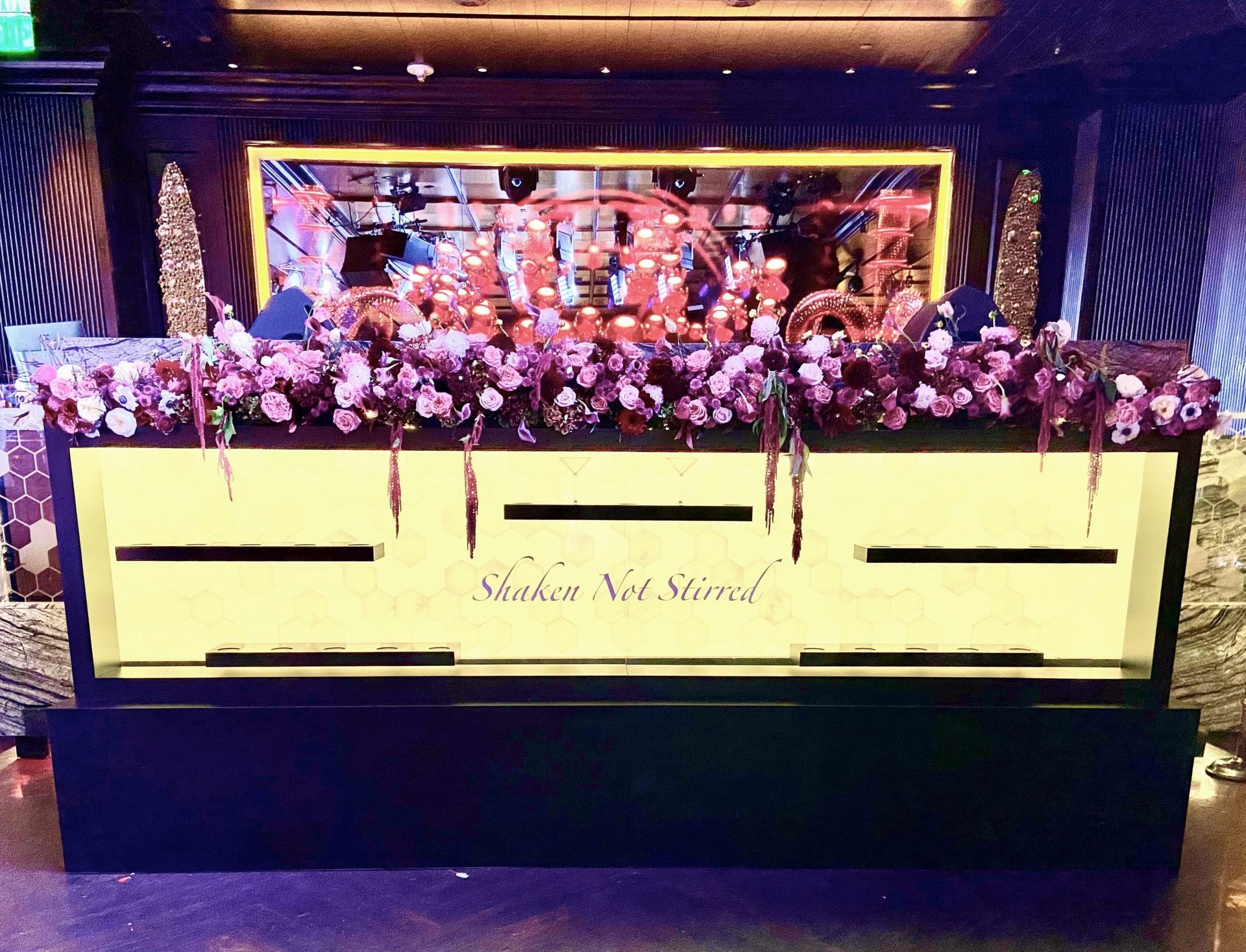 Las Vegas corporate nightclub bar arrangement