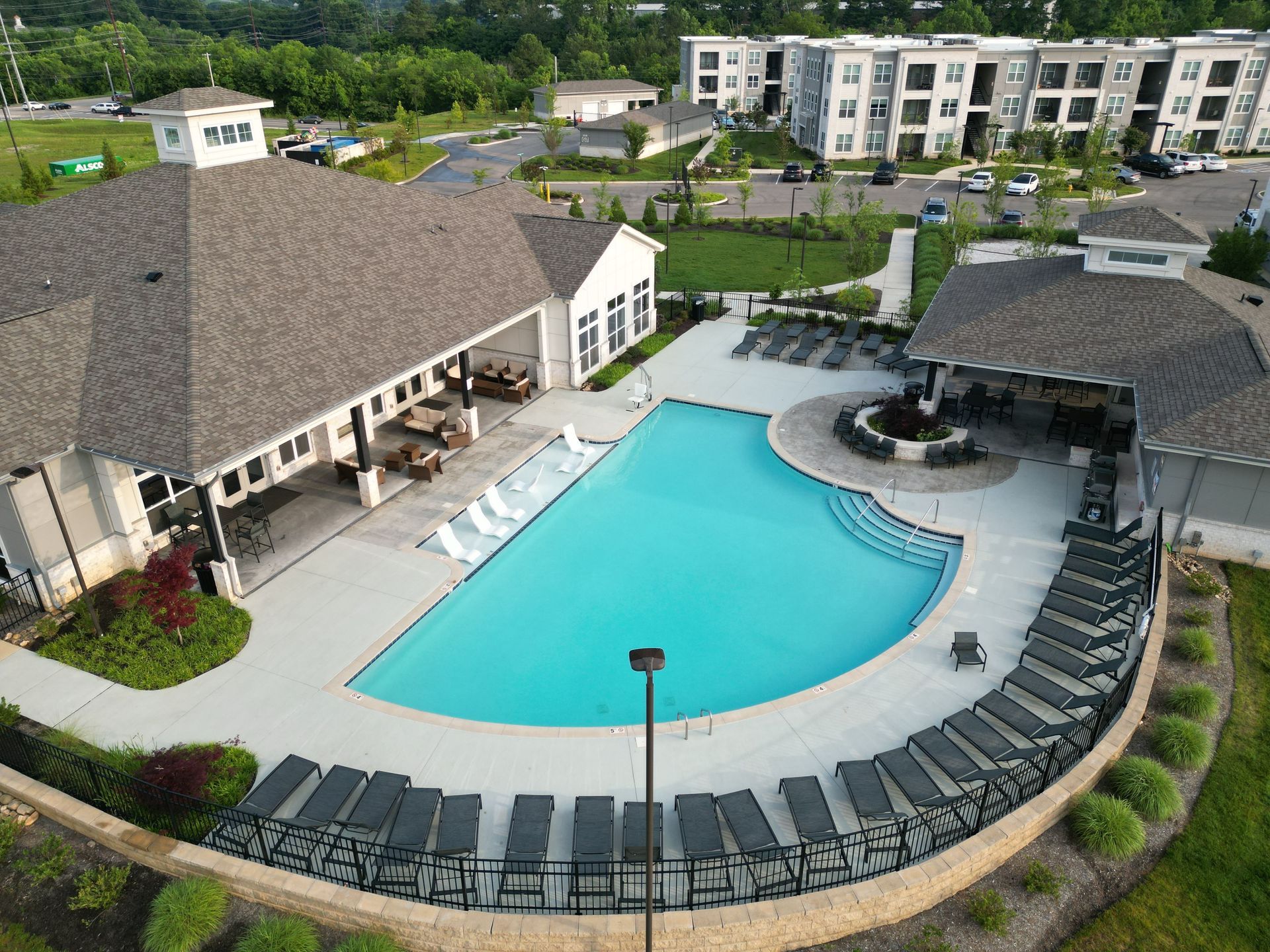 Arizona HOA community pool and clubhouse, the shared common areas covered by an association master policy