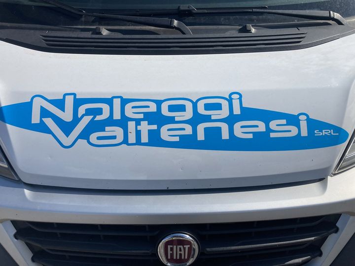 Moderni mezzi aziendali per il noleggio