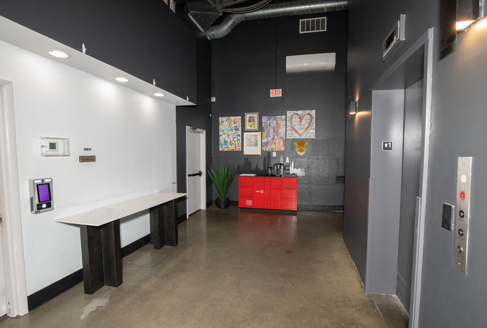 Cozy student bedroom with workspace and bright decor at Temple Crossing
