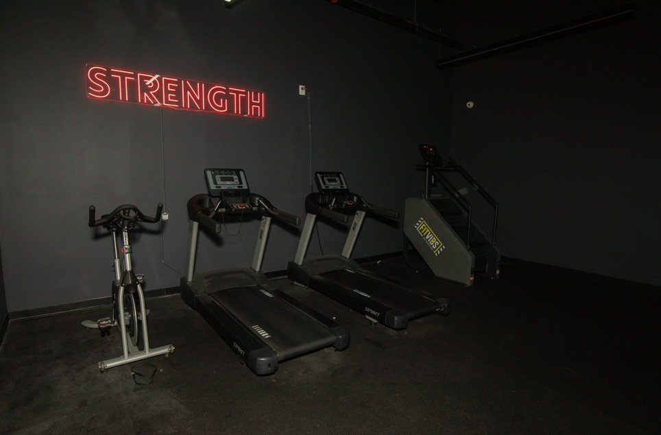 Free weights and exercise equipment in Temple Crossing fitness center