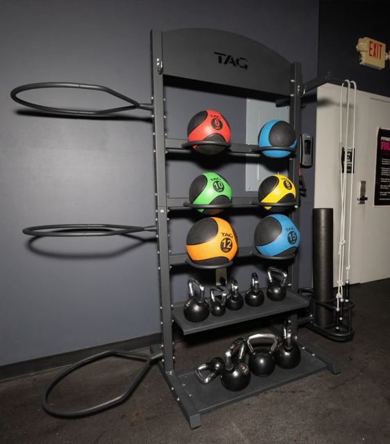 Cardio machines with treadmills and bikes at Temple Crossing