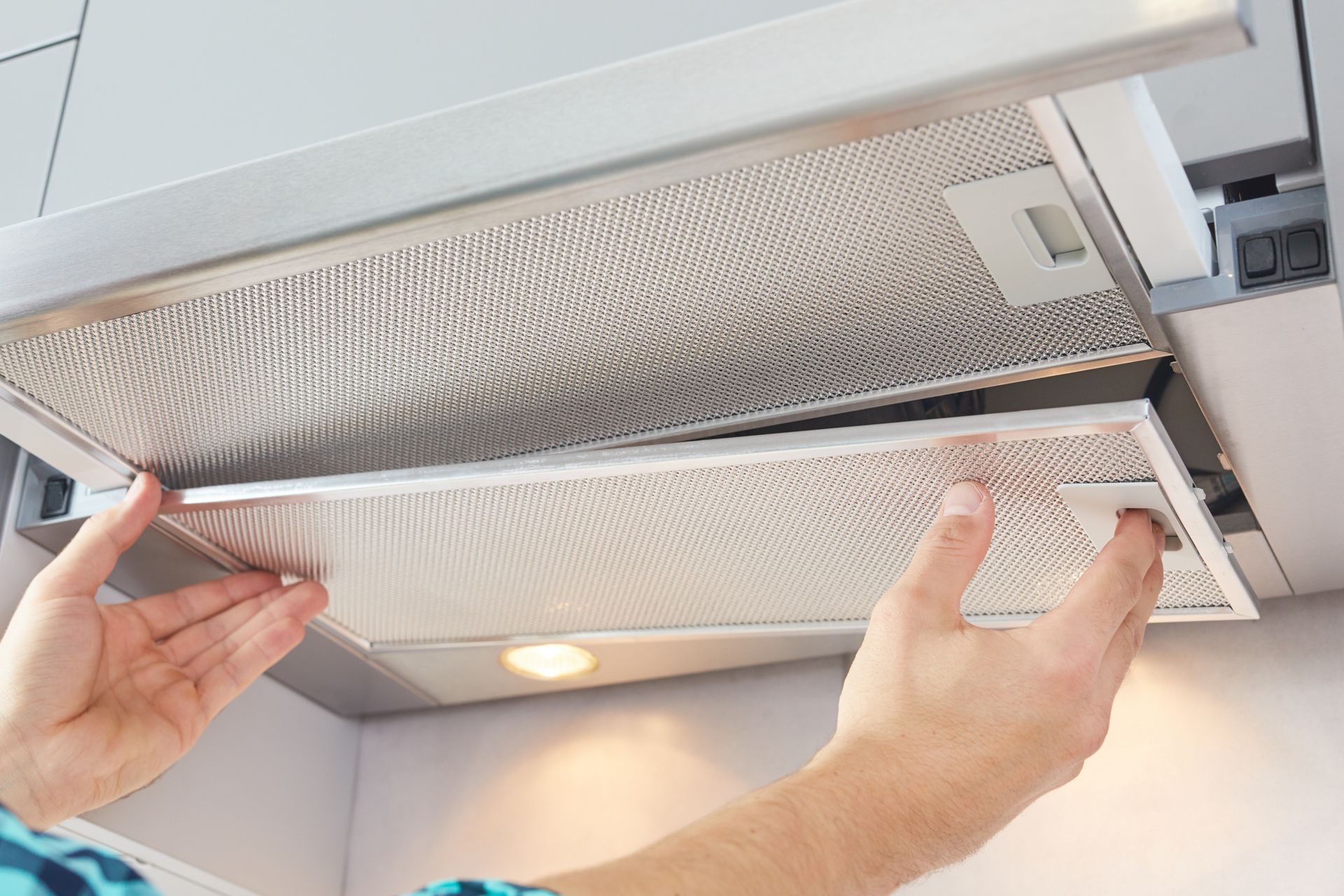 cleaning kitchen exhaust fan