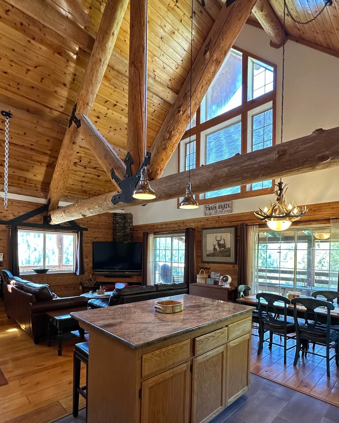 Italian Bar Cabin kitchen aisle.