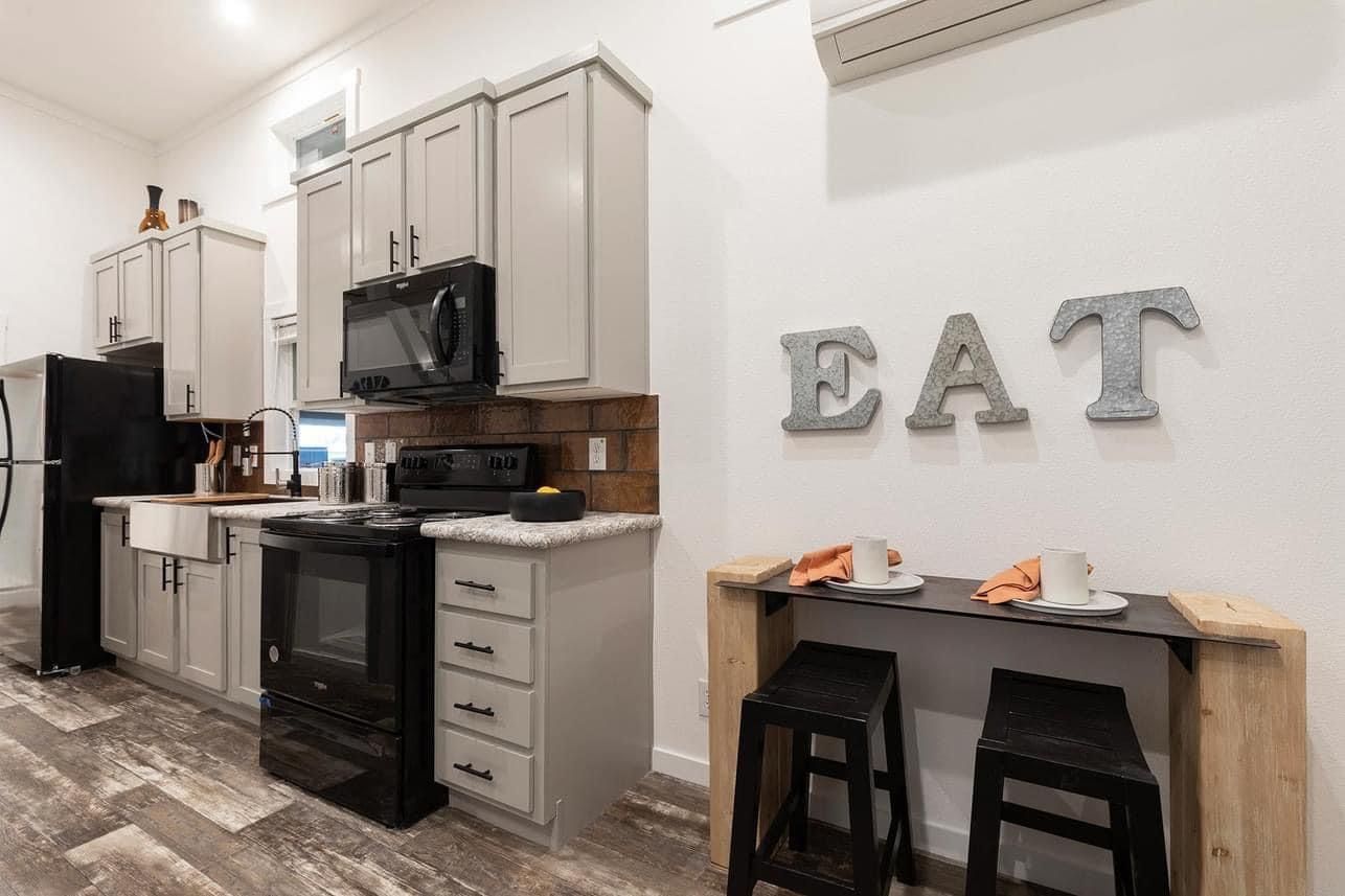 APL 544 Kitchen Area — Mansfield, TX — Factory Showcase Homes LLC