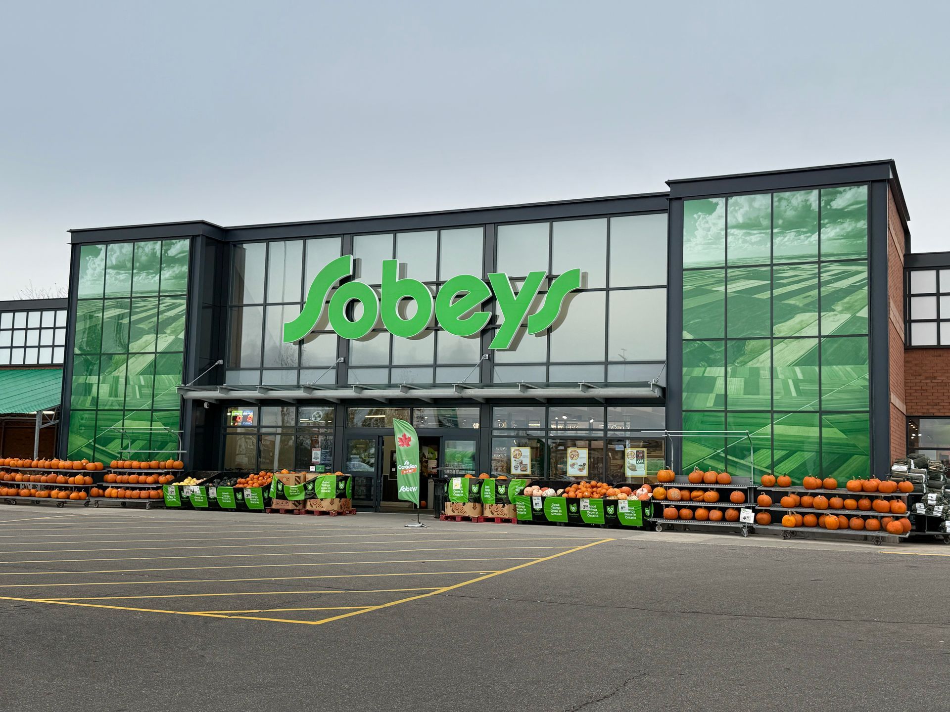 Grocery store millwork installation Toronto
