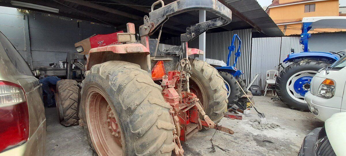 taller de maquinaria agricola