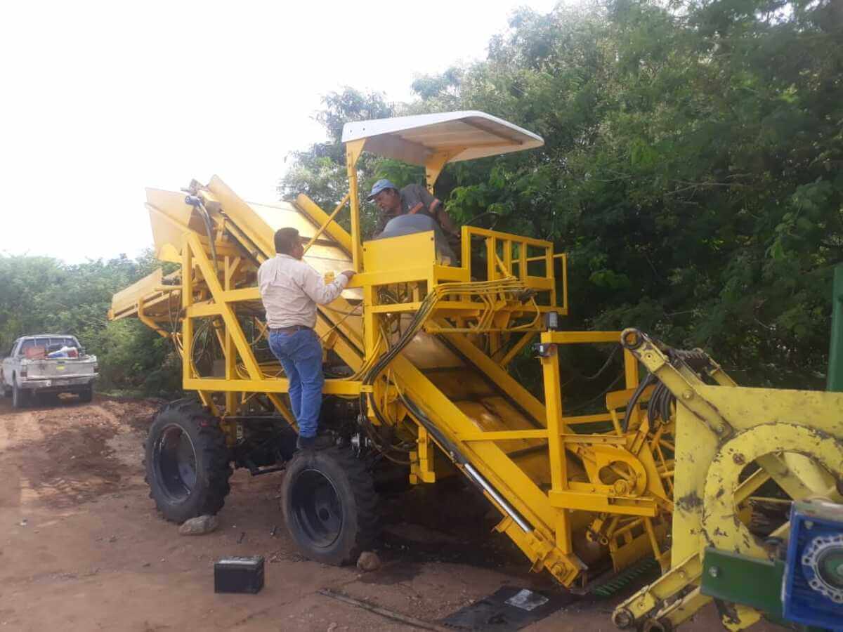 taller de maquinaria agricola
