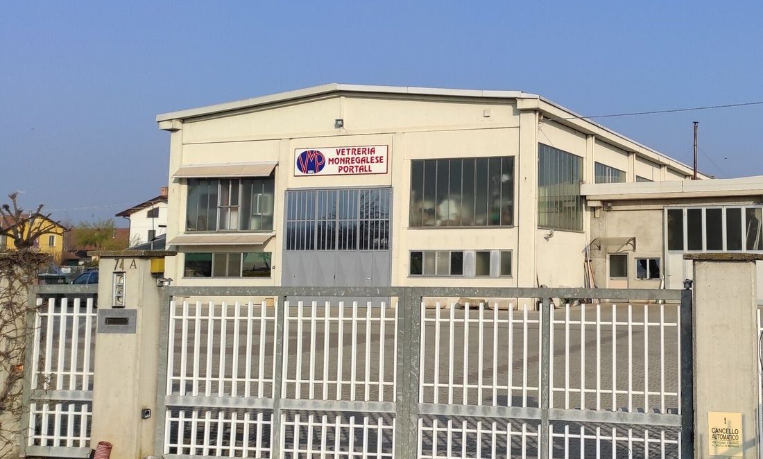 azienda di lavorazione del vetro