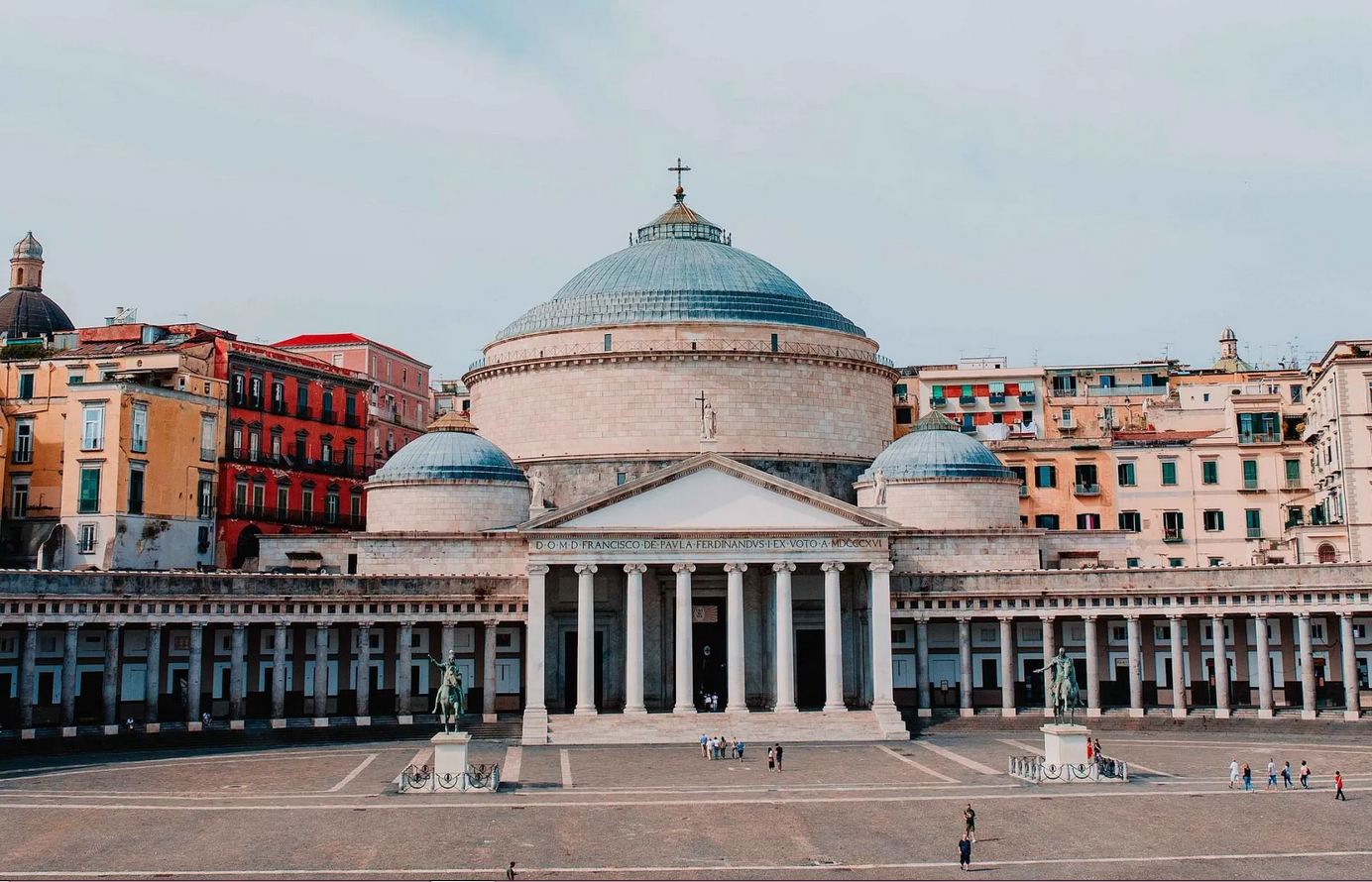 Piazza del Plebiscito Napoli