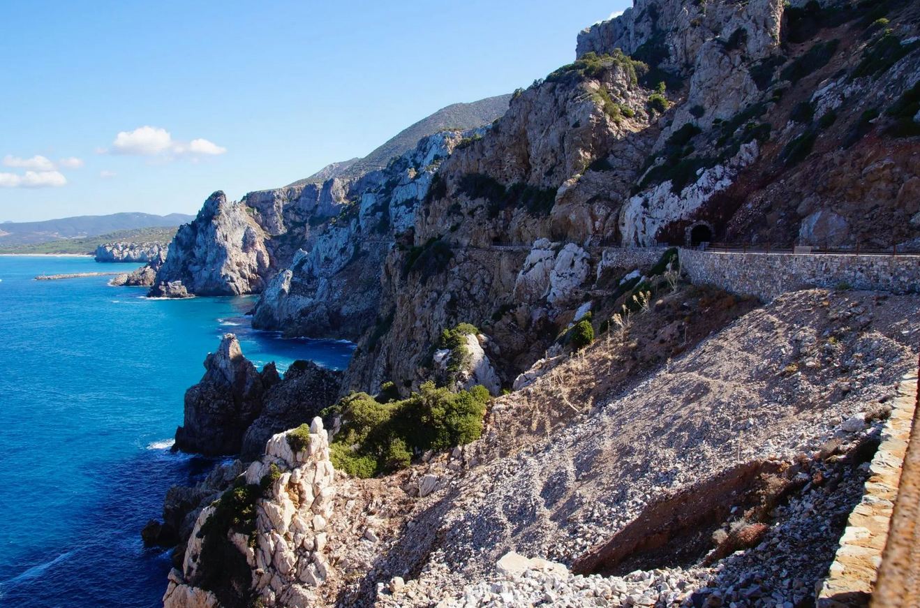 Scogliera vicino a Carbonia