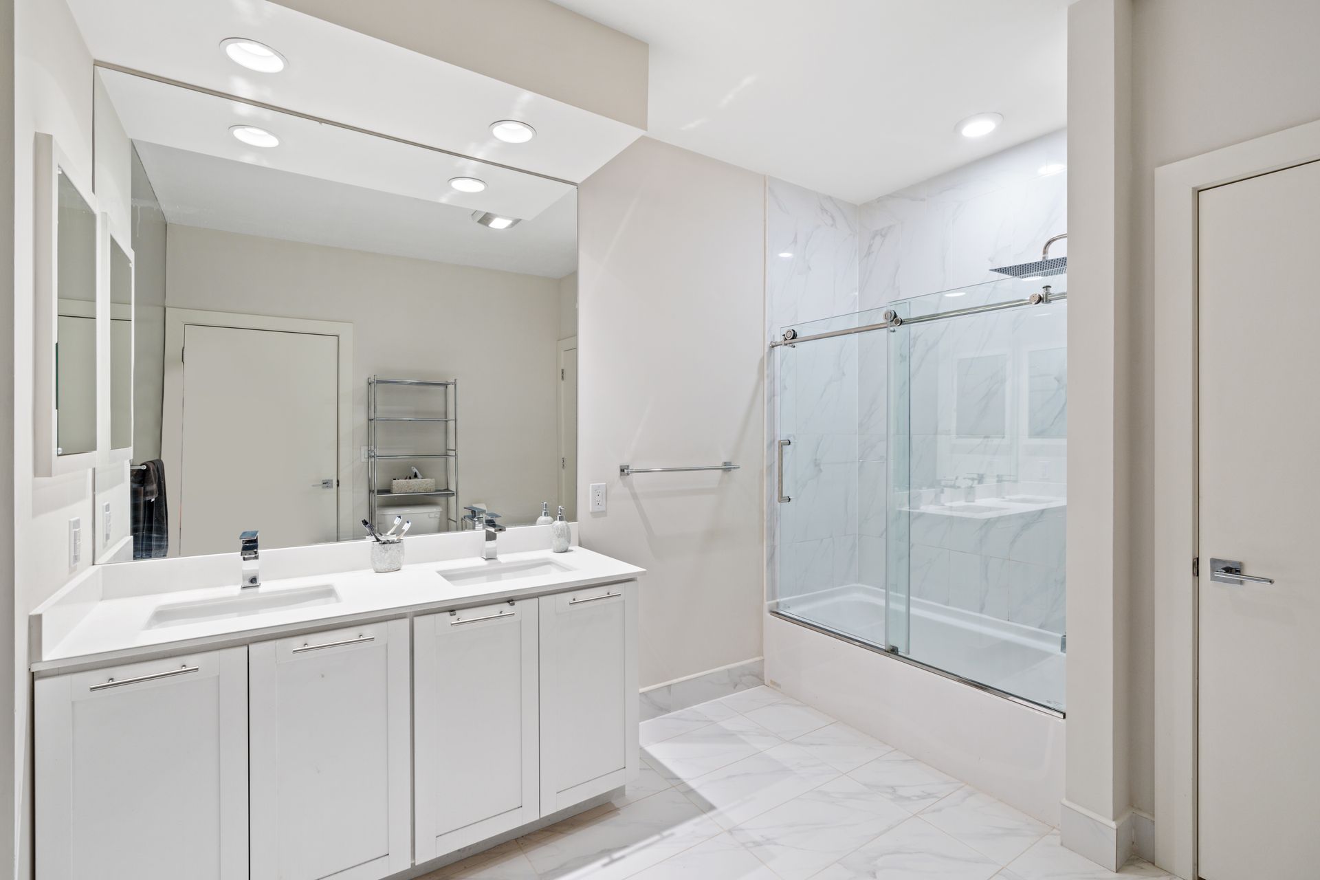 unit bathroom