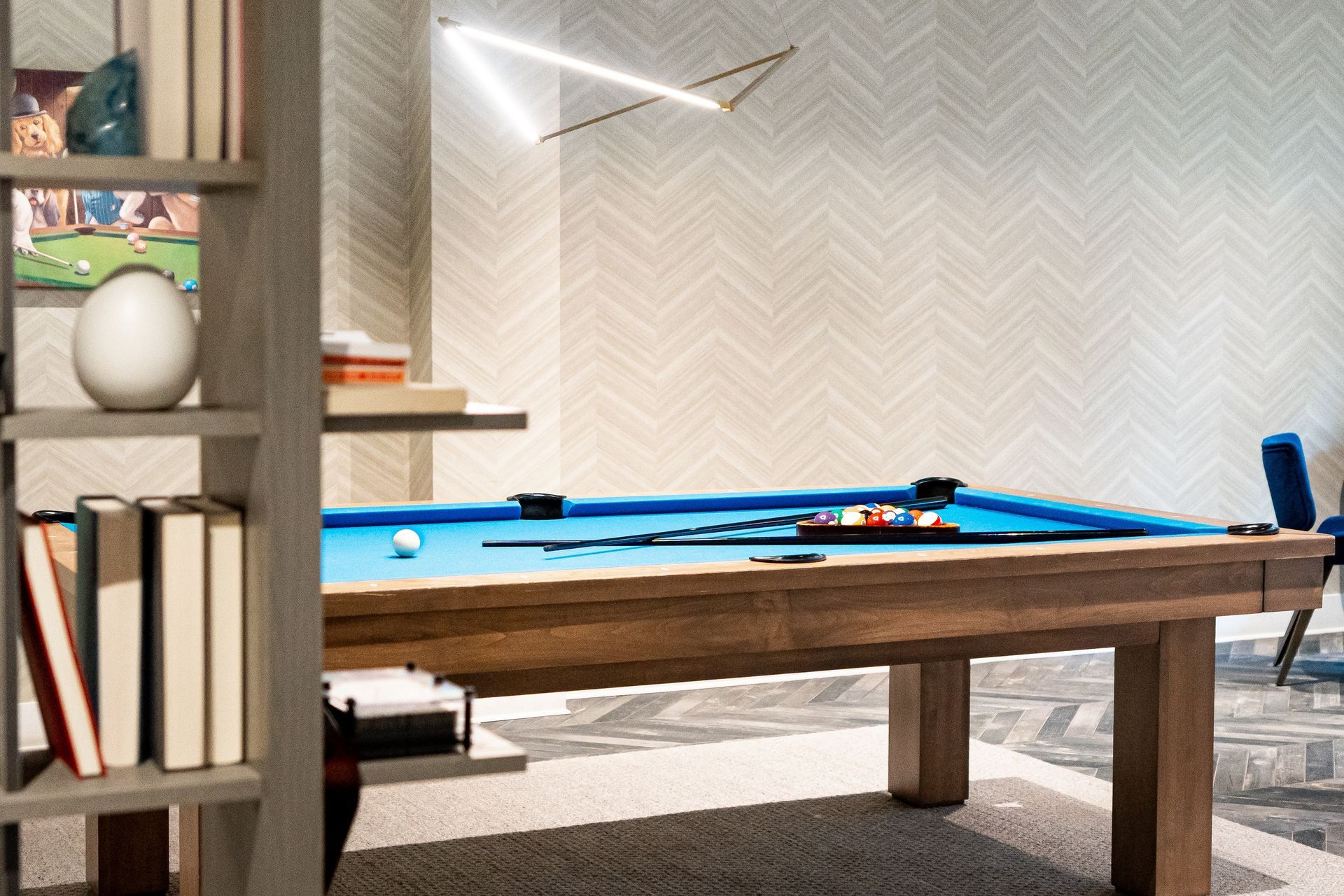 clubroom pool table