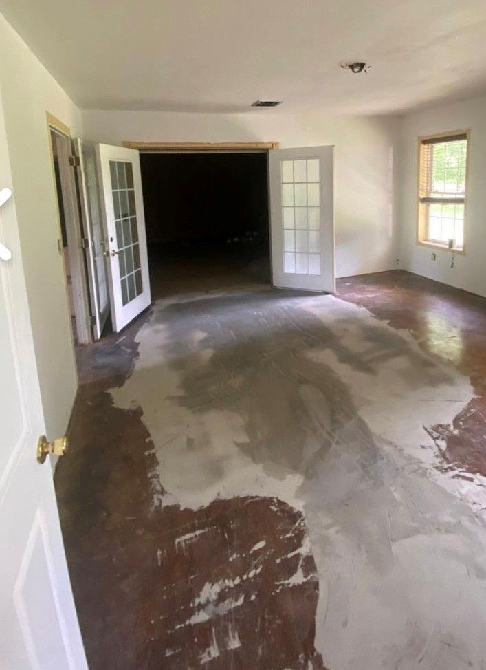 Before Renovation on a room - Gainesville, TX - Morris Painting & Renovation Before Renovation on a room - Gainesville, TX - Morris Painting & Renovation