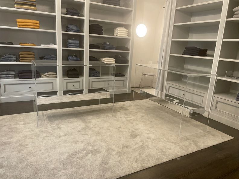 arredamento per negozi