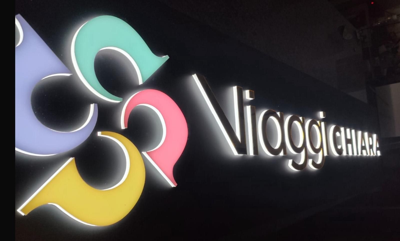 insegna illuminata