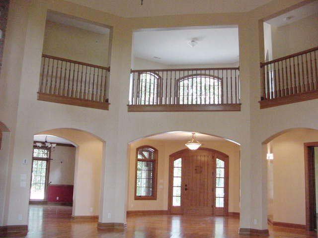Rounded Foyer with Plaster — Merrillville, IN — Van Gogh Inc.