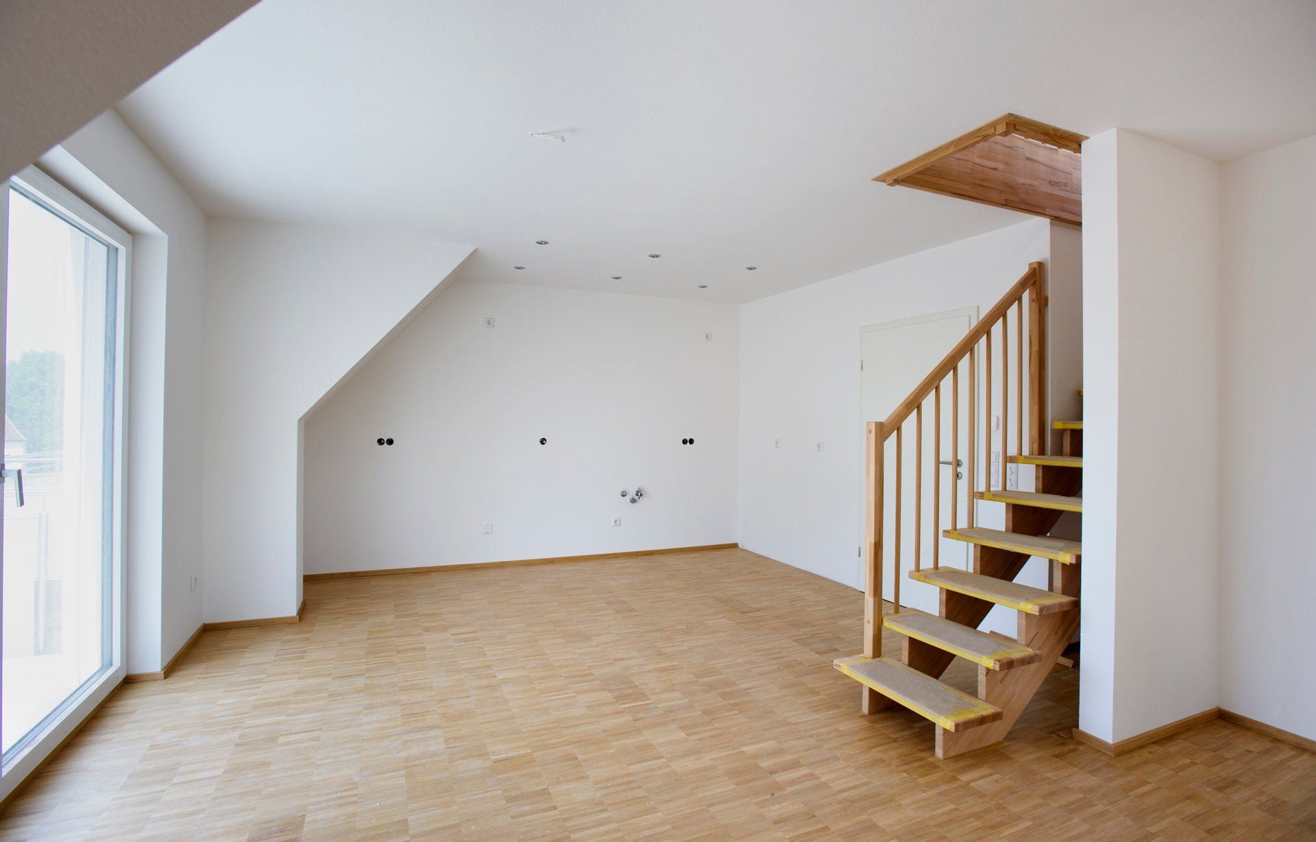 Empty Room with White Walls — Merrillville, IN — Van Gogh Inc.