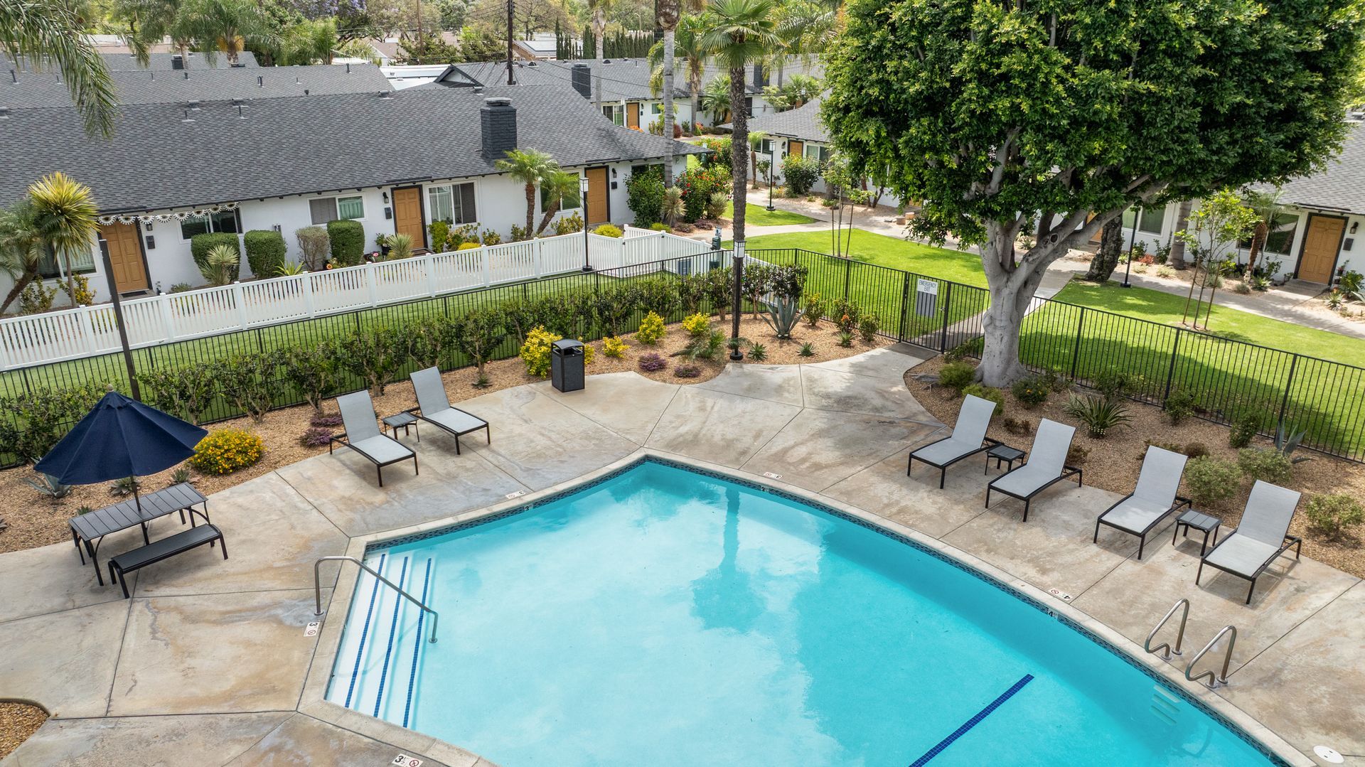overhead view of pool and lounge chairs