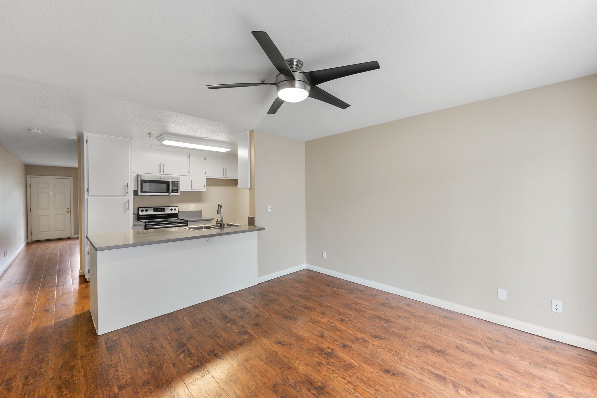Washington Apartments photo gallery