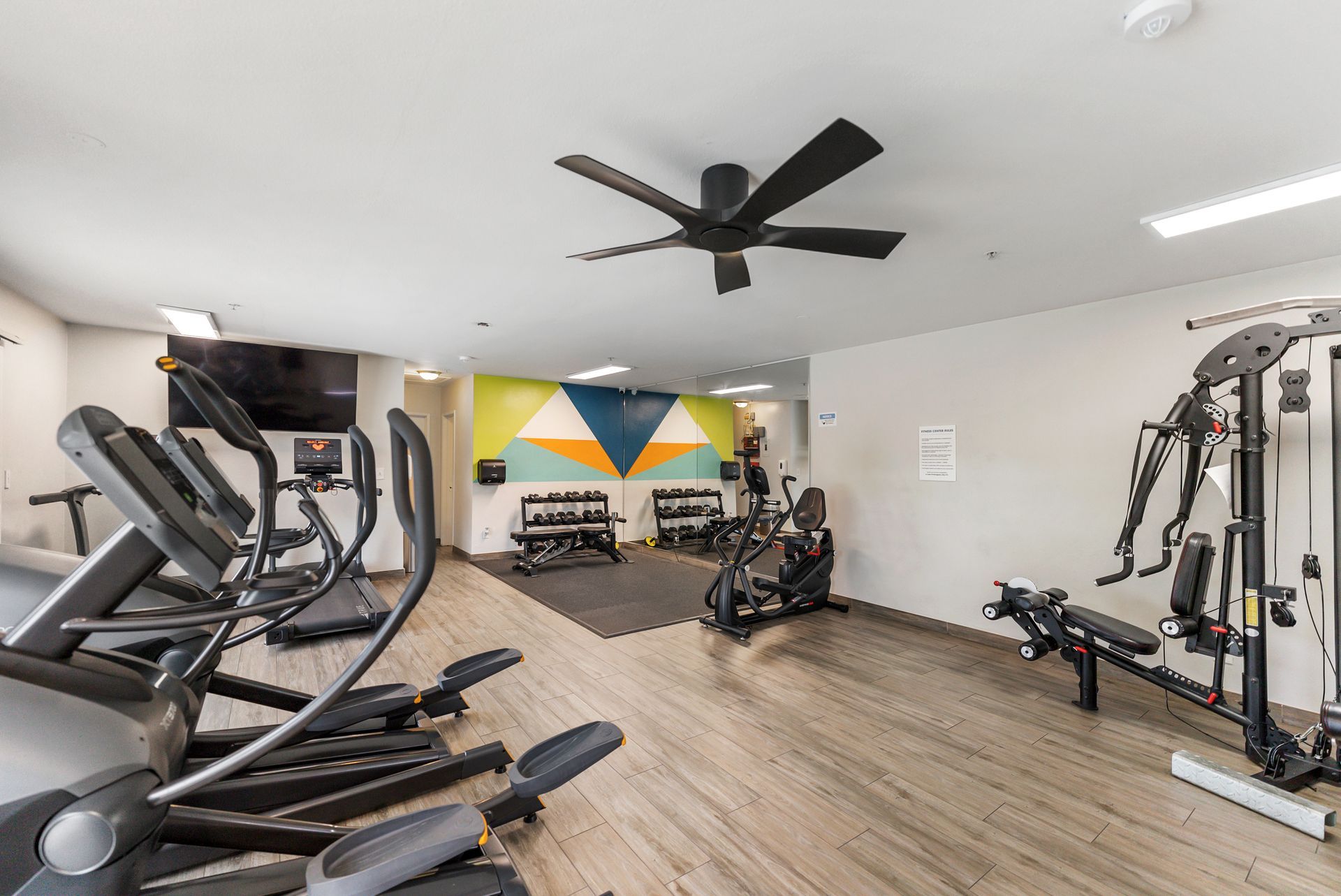 Washington Apartments photo gallery
