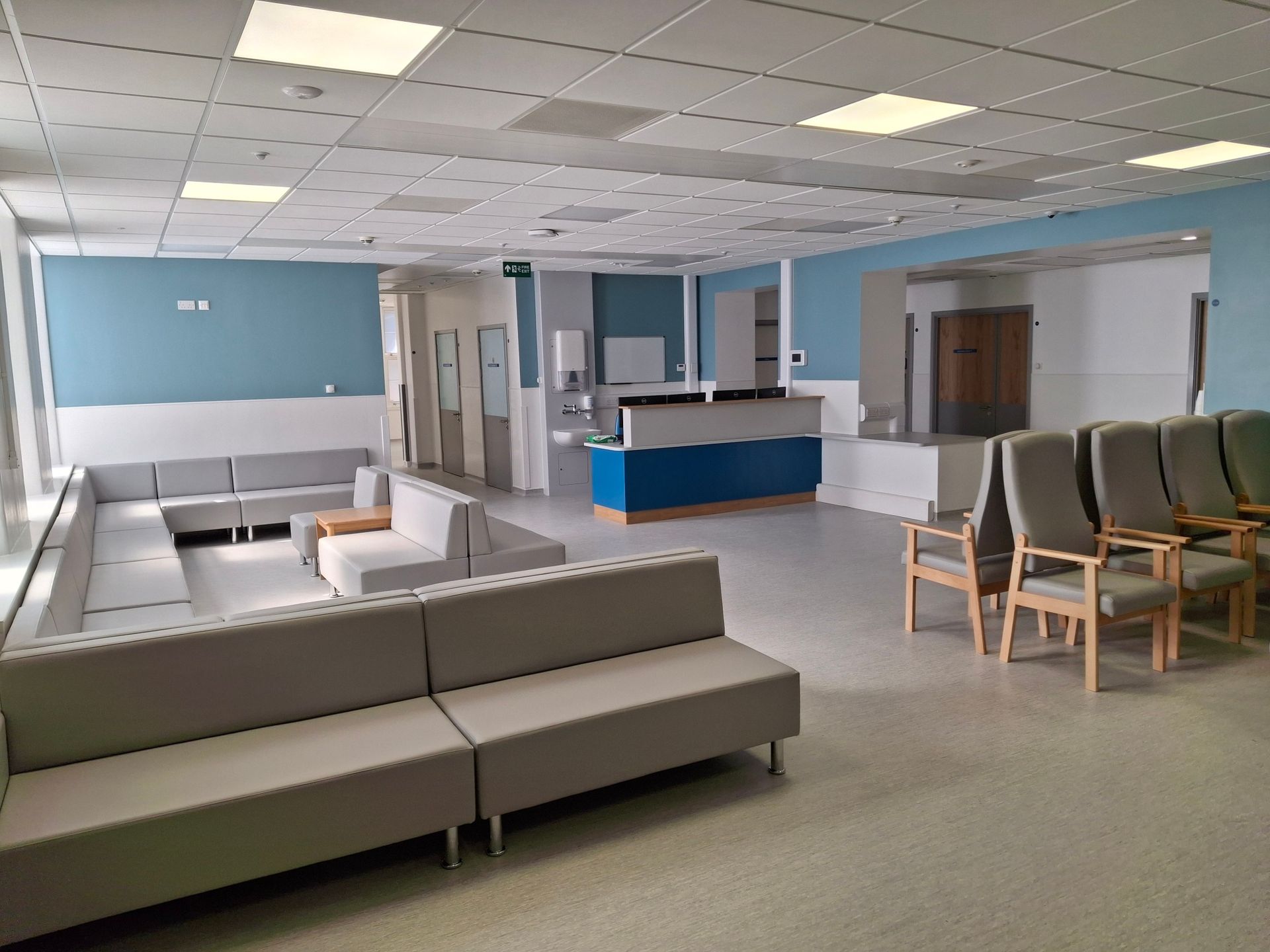 The Royal United Hospital Emergency Department Exterior Bath