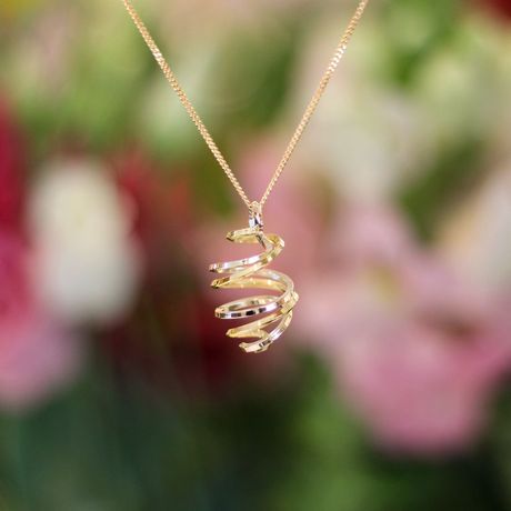 Geelgouden collier met hanger