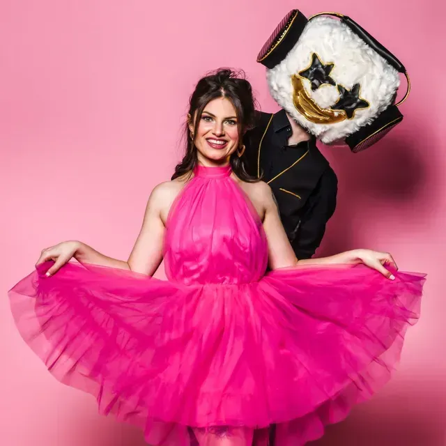 Loco Kids Disco met Starhead en zangeres tijdens een fotoshoot.