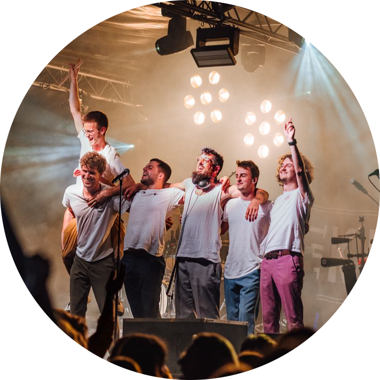 The Kicks boek je bij Road 88 Entertainment