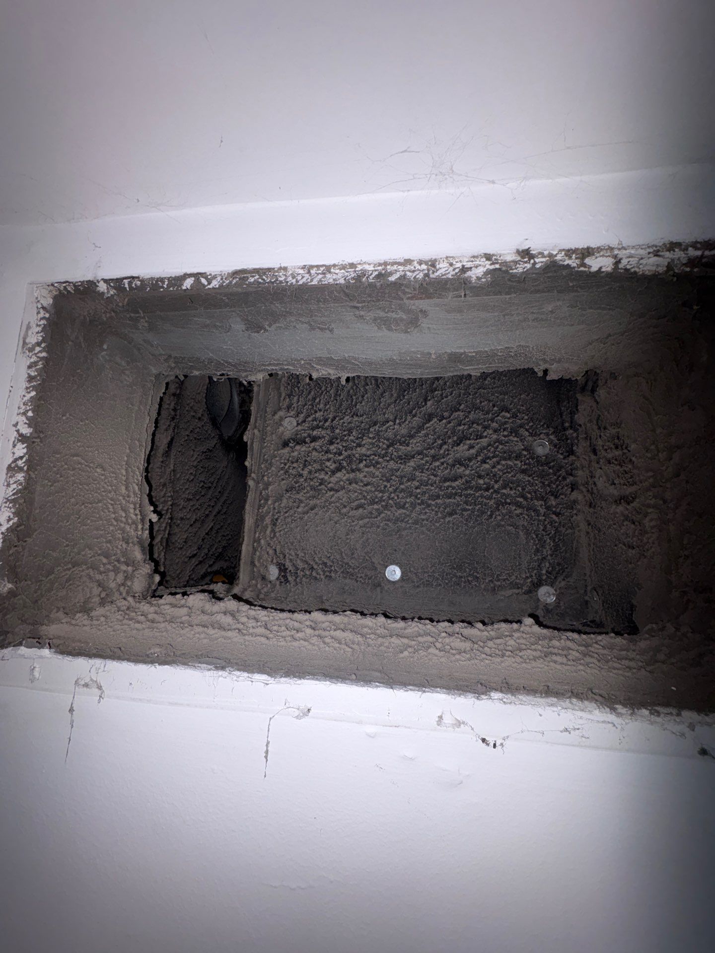 dirty HVAC vent at a home in East Patchogue NY