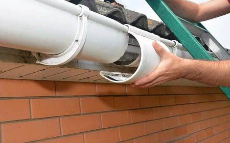 instalacion y montaje de canalon de aluminio continuo en Gijon, Asturias