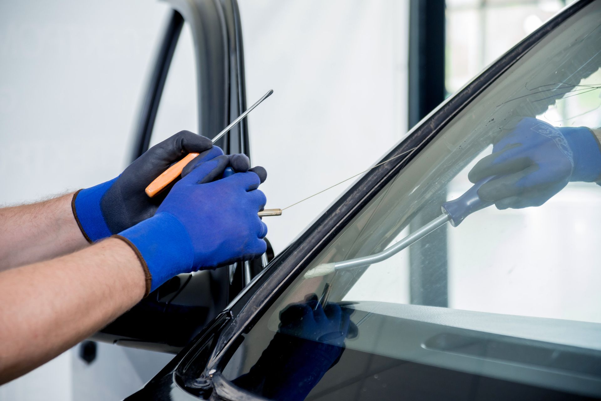 Automobile Special Workers Remove Old Windscreen | Esk, QLD | ALSVET Windscreen Service