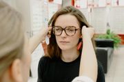 eye-to-eye-optometry-header-menu-eyewear-contact-lenses