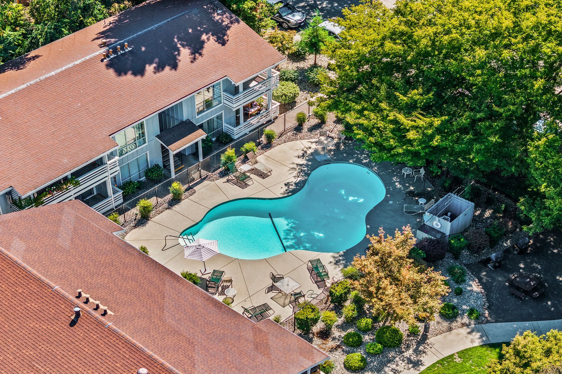 Sierra Manor Apartments | Hignell Rentals
