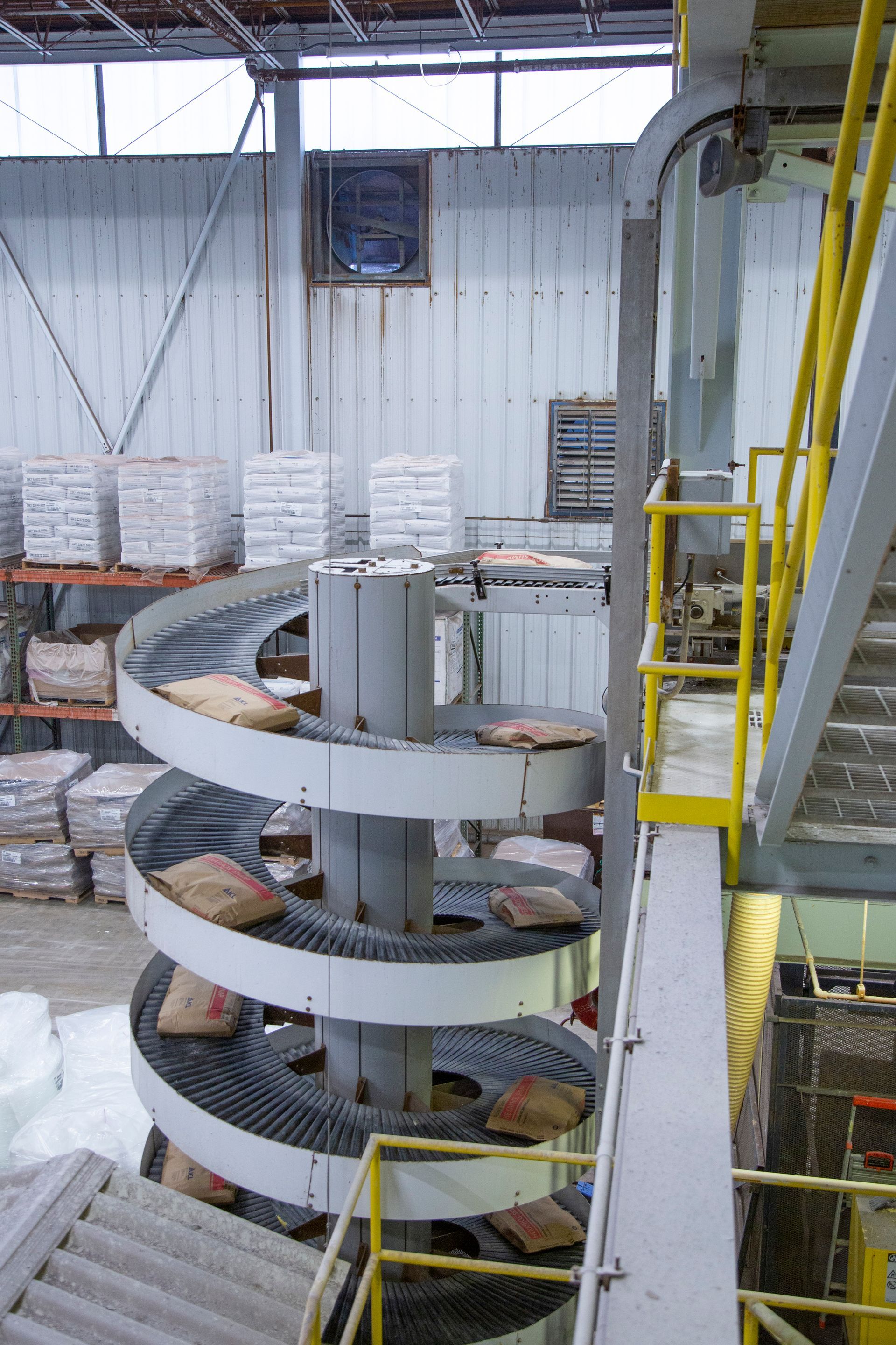 Professional photograph of a spiral organizer in a factory.