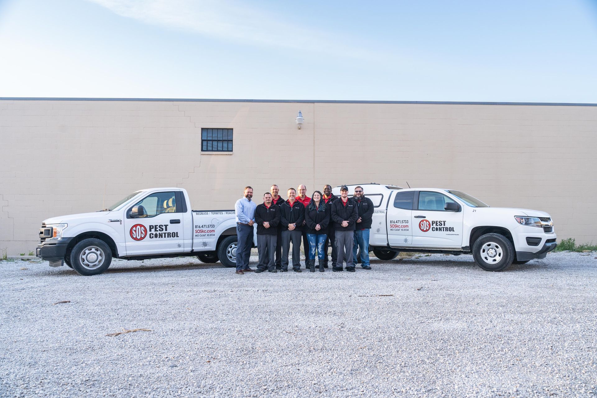Professional photograph of a employees of SOS Pest Control taken by KMG.
